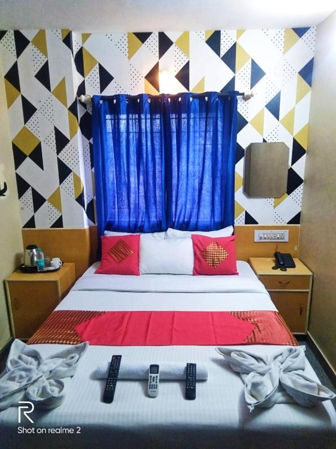 Oyo 75854 Hotel Harsha Residencyバンガロール エクステリア 写真
